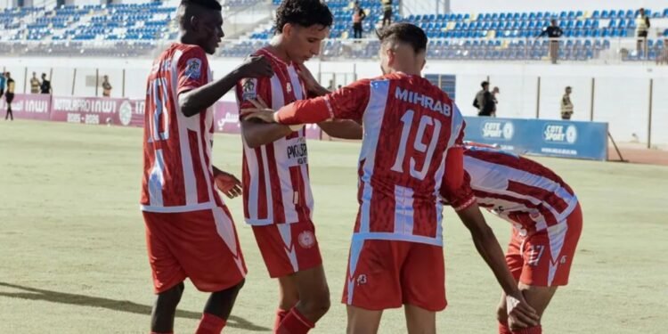 الوداد يعتلي الصدارة والفتح يحقق أول فوز والمغرب الفاسي والكوكب يقتنصان التعادل